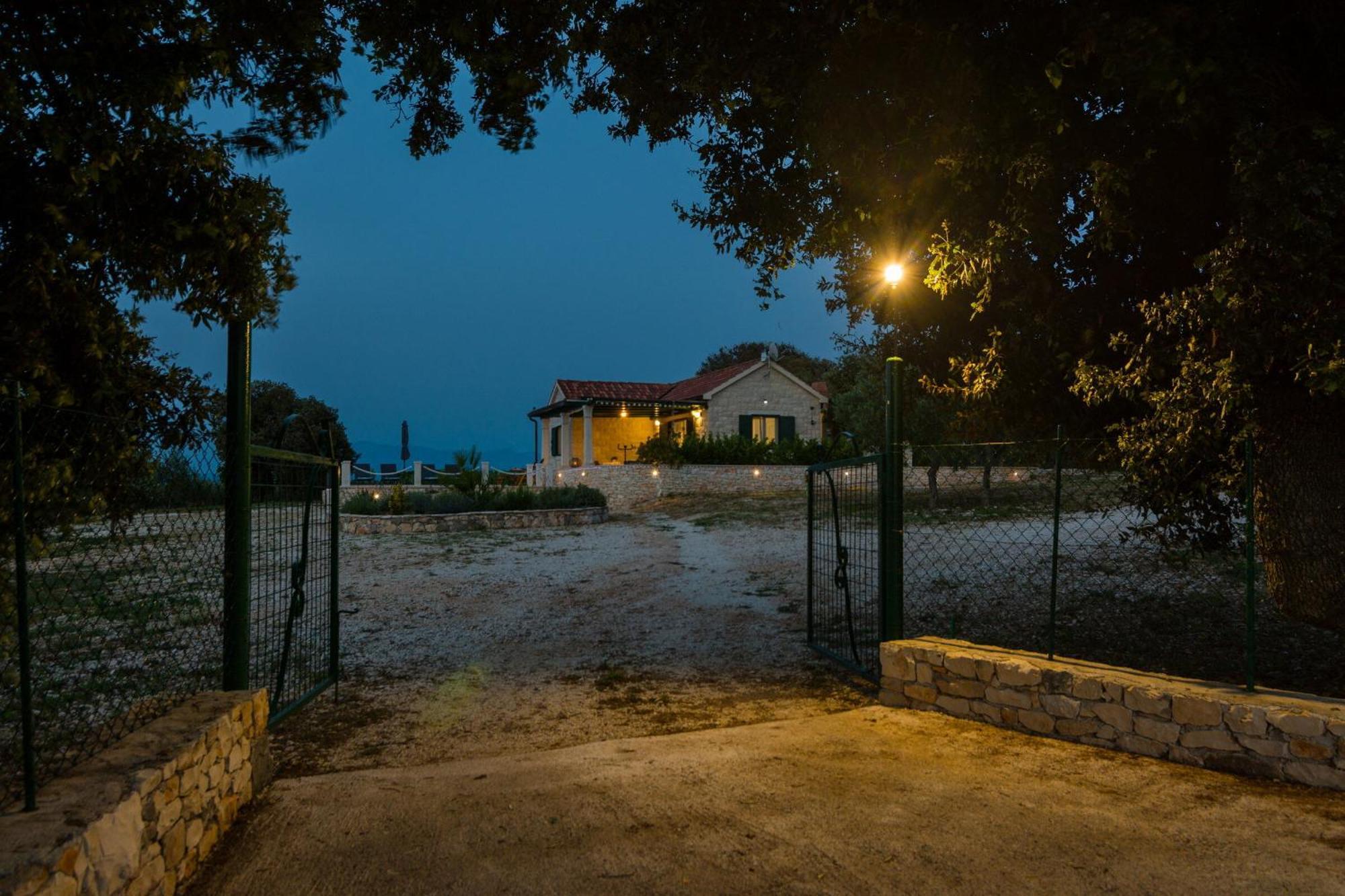 House Blato Villa Postira Exterior photo